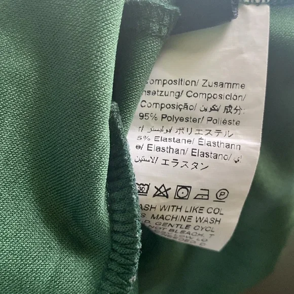 Elegant Green Long Sleeve Pleated Dress - Picture 10 of 12